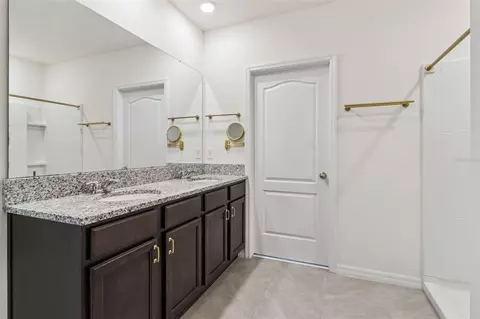 Bath - 3914 Resting Robin Ave, Bartow, FL 33830 photo 3 of 4