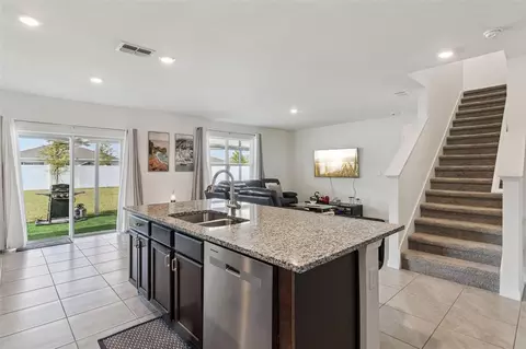 Entry Way - 3914 Resting Robin Ave, Bartow, FL 33830 photo 4 of 8