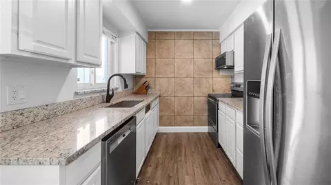 Kitchen - 471 Northern Durango Ave, Ocoee, FL 34761 photo 1 of 1