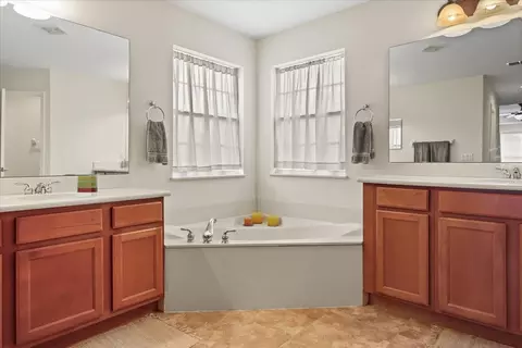 Bath - 2748 Palastro Way, Ocoee, FL 34761 photo 4 of 4