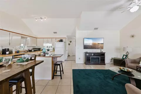 Kitchen - 220 Ridgecrest Loop, Minneola, FL 34715 photo 1 of 3