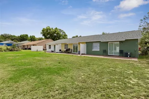 Exterior - 220 Ridgecrest Loop, Minneola, FL 34715 photo 8 of 8