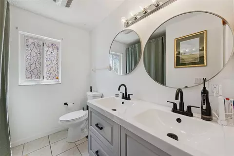Bath - 220 Ridgecrest Loop, Minneola, FL 34715 photo 2 of 2