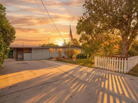 935 Florida Ave, Orange City, FL 32763