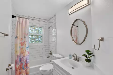 Bath - 5232 Hammock Cir, Saint Cloud, FL 34771 photo 4 of 4