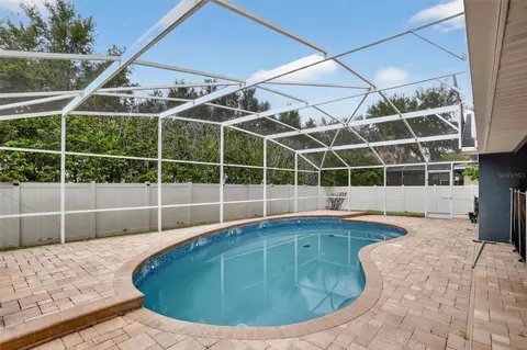 Exterior - 5232 Hammock Cir, Saint Cloud, FL 34771 photo 4 of 8