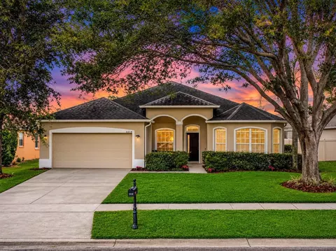 5218 Smokey Water Ln, Oviedo, FL 32765