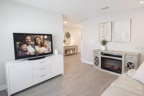Entry Way - 7 Polermo Ave, Saint Cloud, FL 34771 photo 3 of 3