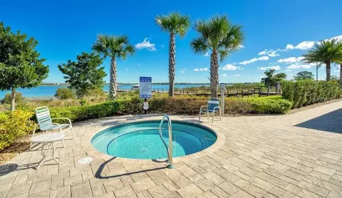 Exterior - 2303 Datura Loop, Saint Cloud, FL 34772 photo 7 of 8