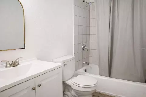 Bath - 473 Wurst Rd, Ocoee, FL 34761 photo 2 of 2