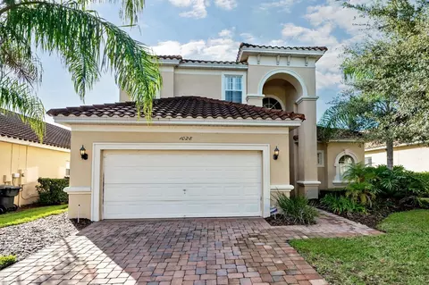 1028 Tuscan Hills Blvd, Davenport, FL 33897