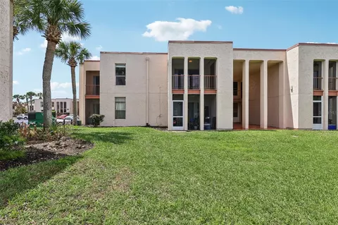534 Orange Dr #27, Altamonte Springs, FL 32701