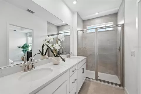 Bath - 1475 Seashore Cir, Celebration, FL 34747 photo 1 of 3