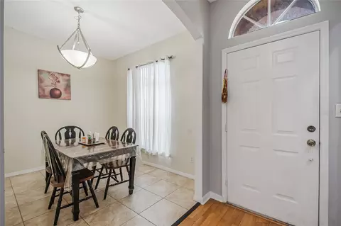 Entry Way - 2782 Andes Way, Saint Cloud, FL 34769 photo 4 of 10
