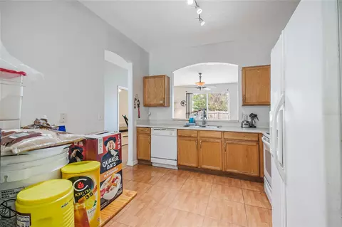 Kitchen - 2782 Andes Way, Saint Cloud, FL 34769 photo 2 of 5