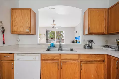 Kitchen - 2782 Andes Way, Saint Cloud, FL 34769 photo 5 of 5