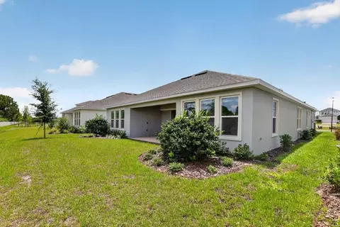 Exterior - 957 Ladyfish Trl, Saint Cloud, FL 34771 photo 5 of 7