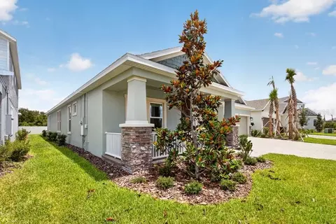 Exterior - 957 Ladyfish Trl, Saint Cloud, FL 34771 photo 6 of 7