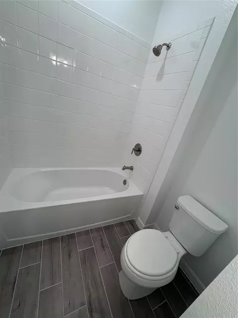Bath - 1876 Columbus Path, Saint Cloud, FL 34771 photo 4 of 7