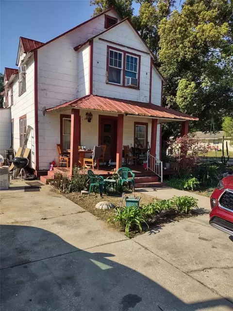 399 W 6th St, Frostproof, FL 33843