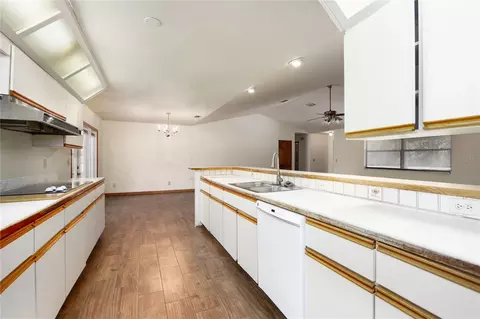 Kitchen - 15181 NE 9th St, Williston, FL 32696 photo 4 of 5