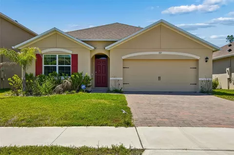 727 Lazio Cir, Debary, FL 32713