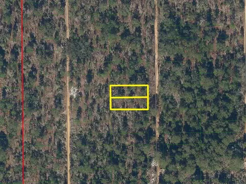 233 Maple St, Interlachen, FL 32148