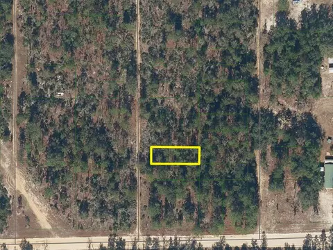 104 Pine Way, Interlachen, FL 32148