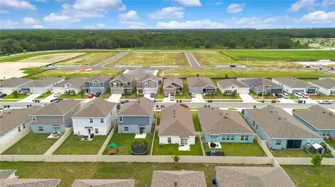 View/Area - 961 Harold Pass, Winter Haven, FL 33884 photo 3 of 8