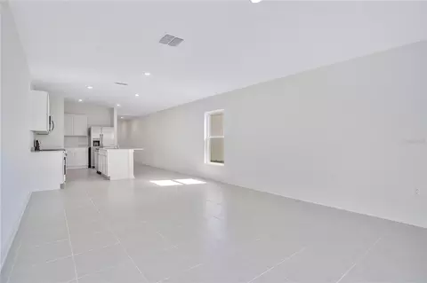Living - 961 Harold Pass, Winter Haven, FL 33884 photo 1 of 3
