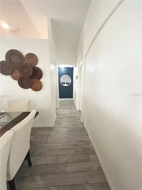 Entry Way - 4202 Cracker Ct, Saint Cloud, FL 34772 photo 3 of 6