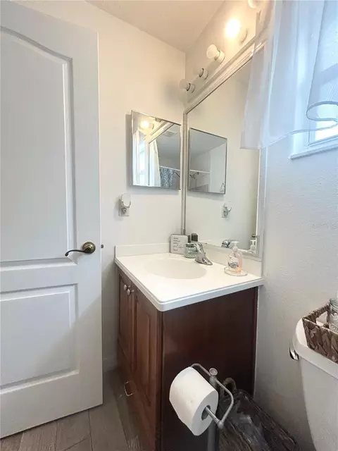 Bath - 4202 Cracker Ct, Saint Cloud, FL 34772 photo 1 of 4