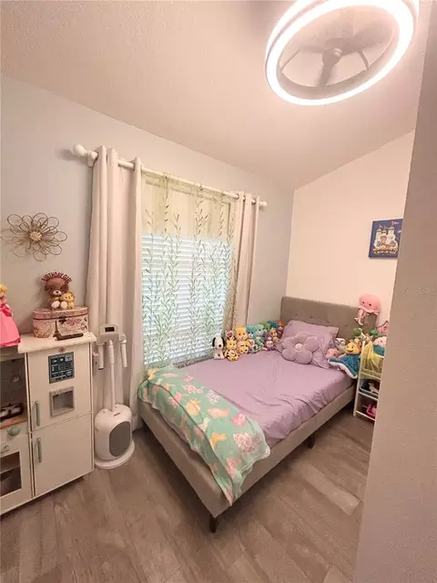 Bedroom - 4202 Cracker Ct, Saint Cloud, FL 34772 photo 5 of 8