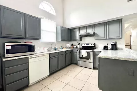 Kitchen - 2627 Coventry Ln, Ocoee, FL 34761 photo 1 of 3