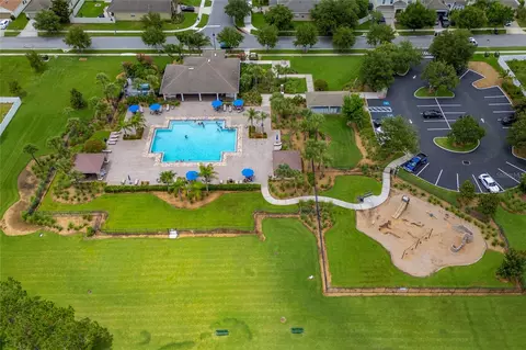 View/Area - 12845 Sawgrass Pine Cir, Orlando, FL 32824 photo 6 of 11