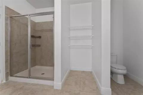 Bath - 12845 Sawgrass Pine Cir, Orlando, FL 32824 photo 2 of 3
