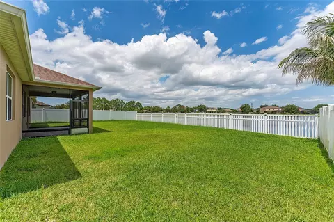 Exterior - 12845 Sawgrass Pine Cir, Orlando, FL 32824 photo 6 of 8