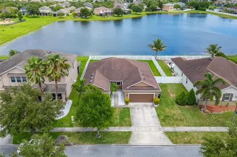View/Area - 12845 Sawgrass Pine Cir, Orlando, FL 32824 photo 2 of 11