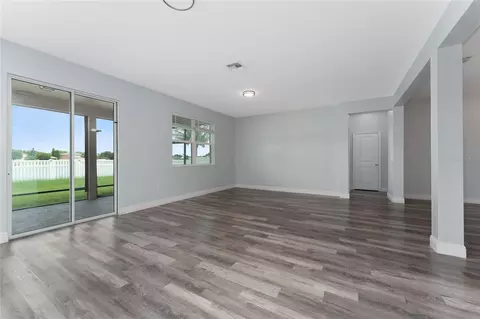 Living - 12845 Sawgrass Pine Cir, Orlando, FL 32824 photo 4 of 4