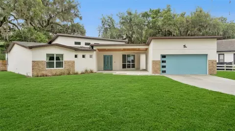 2045 Washington Ave, Sanford, FL 32771