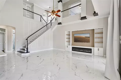 Living - 2068 Roberts Point Dr, Windermere, FL 34786 photo 5 of 12
