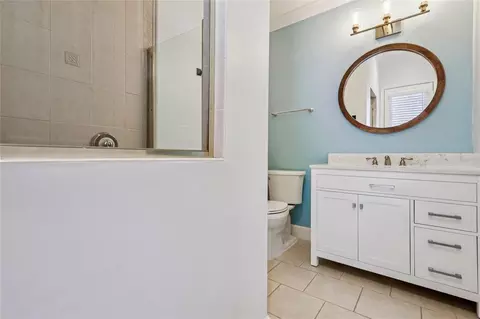 Bath - 2068 Roberts Point Dr, Windermere, FL 34786 photo 3 of 6