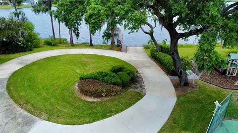 Exterior - 2068 Roberts Point Dr, Windermere, FL 34786 photo 8 of 14