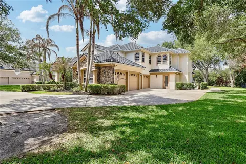 Exterior - 2068 Roberts Point Dr, Windermere, FL 34786 photo 6 of 14