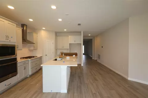 Kitchen - 1302 Hyde St, Saint Cloud, FL 34771 photo 2 of 3