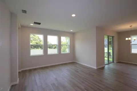 Living - 1302 Hyde St, Saint Cloud, FL 34771 photo 6 of 6