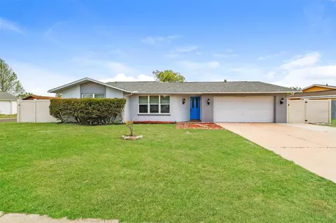 8330 Broken Willow Ln, Port Richey, FL 34668