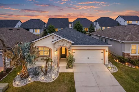 17134 Hickory Wind Dr, Clermont, FL 34711