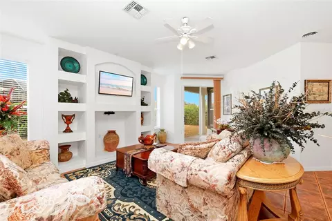 Living - 910 Lascala Dr, Windermere, FL 34786 photo 2 of 5