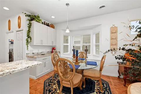 Dining - 910 Lascala Dr, Windermere, FL 34786 photo 3 of 3